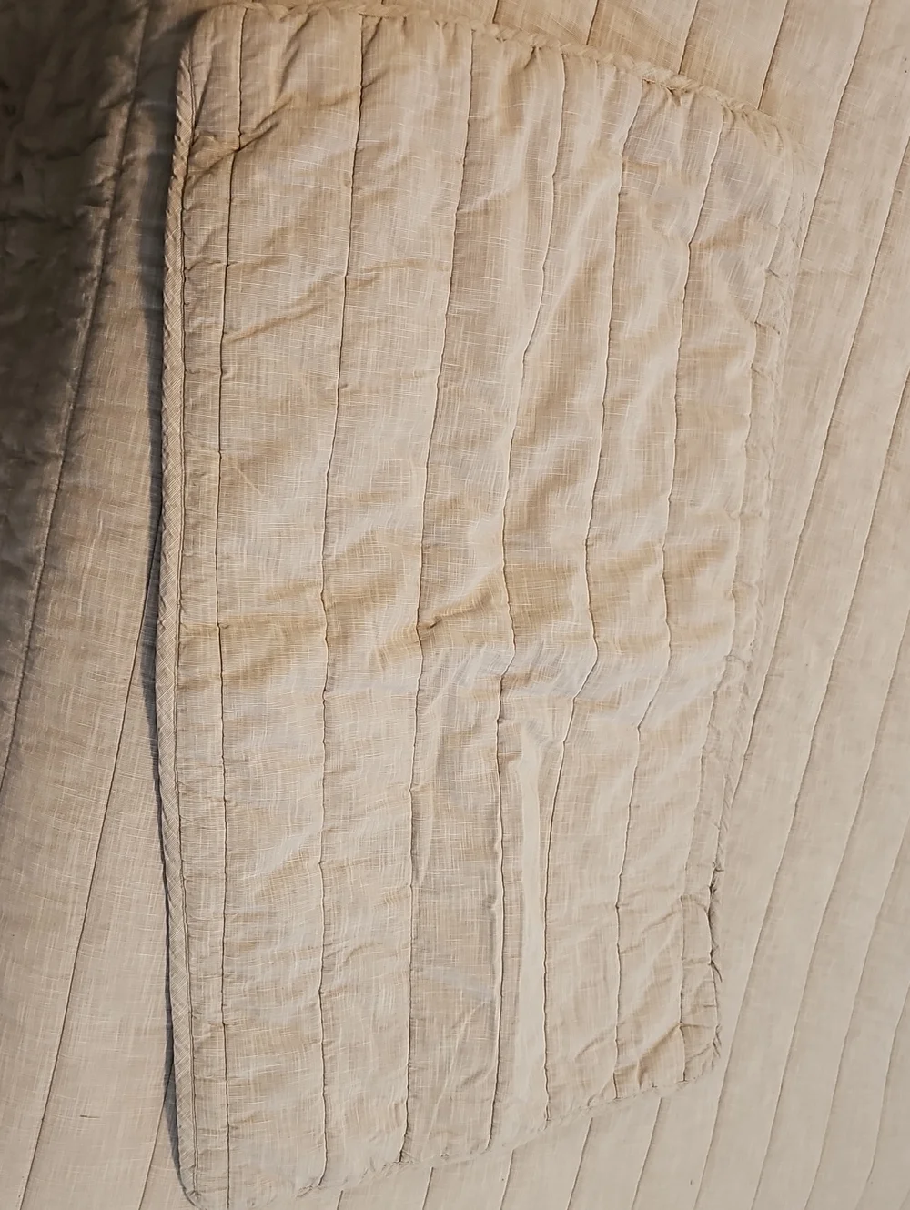 Grey Quilted Bedspread - Classic Linen-Look Bedding
